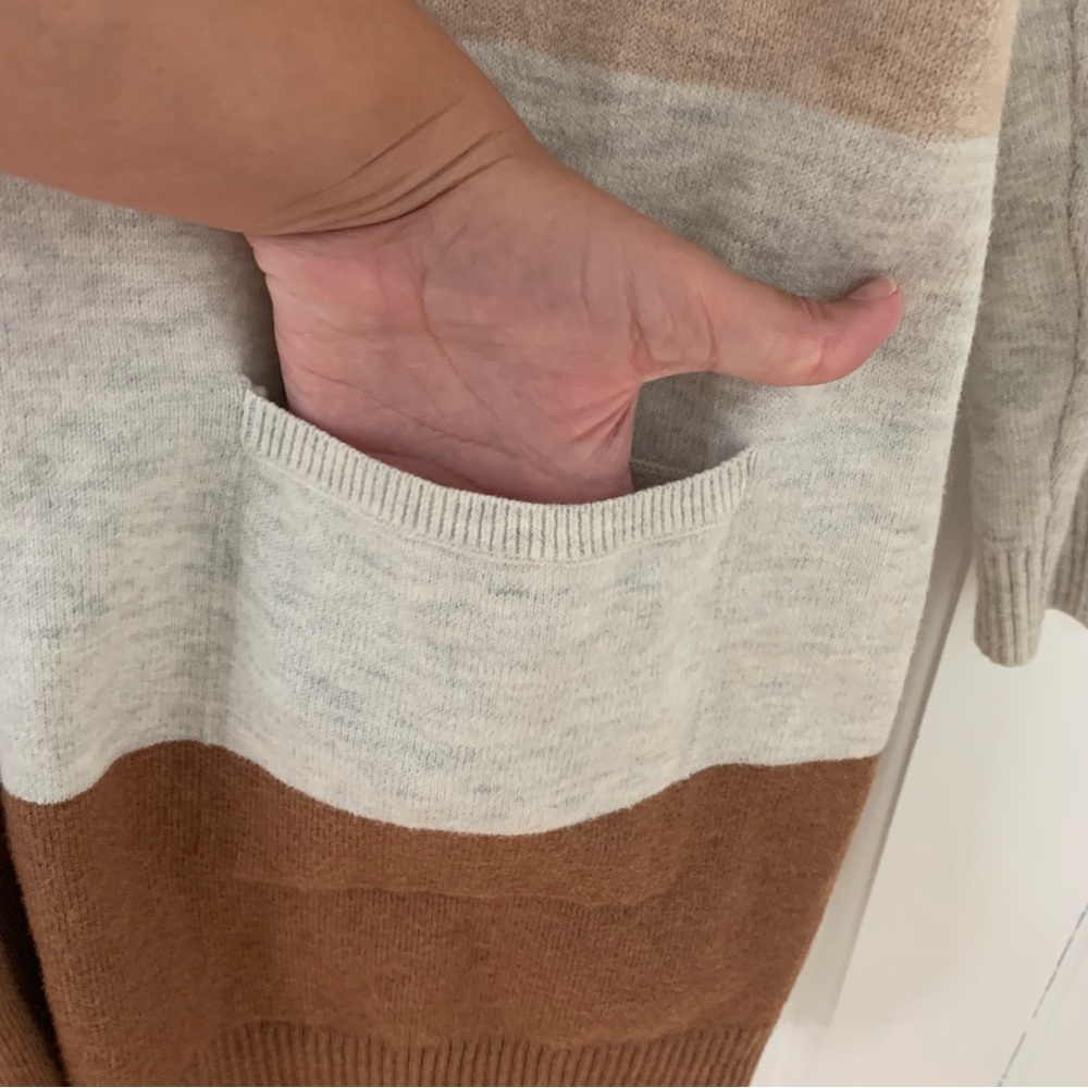 J. Jill Neutral Color Block Long Line Button Fron… - image 4